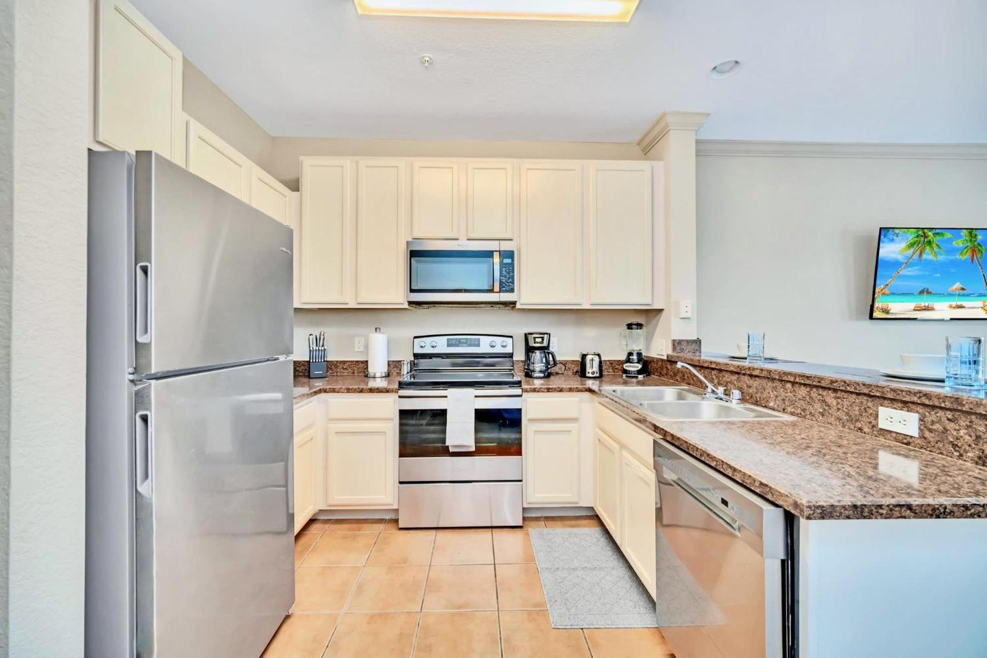 Stunning 2Br Condo With Hot Tub And Pool, Near Disney! Orlando Bagian luar foto