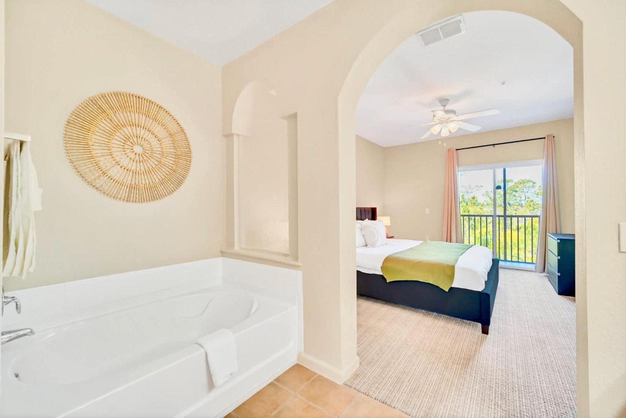Stunning 2Br Condo With Hot Tub And Pool, Near Disney! Orlando Bagian luar foto